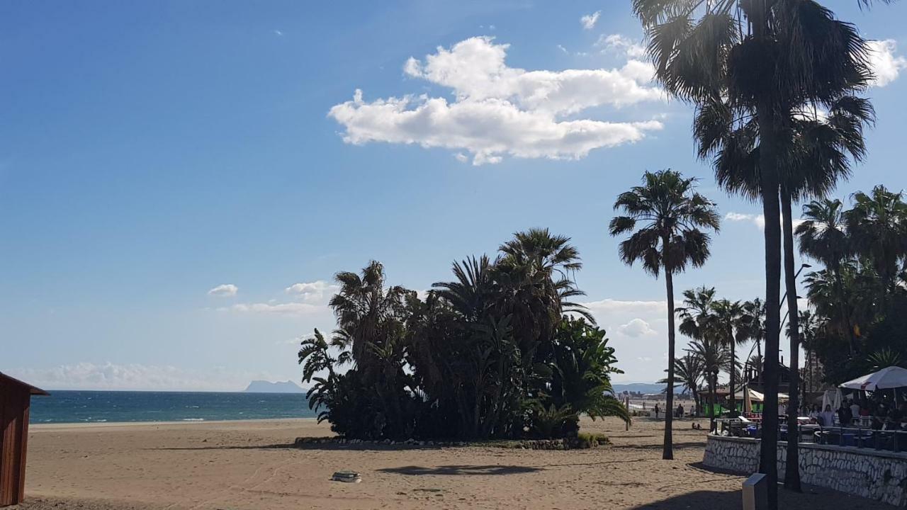 Apartamento Apartamento Céntrico Frente a la Playa. Estepona Exterior foto